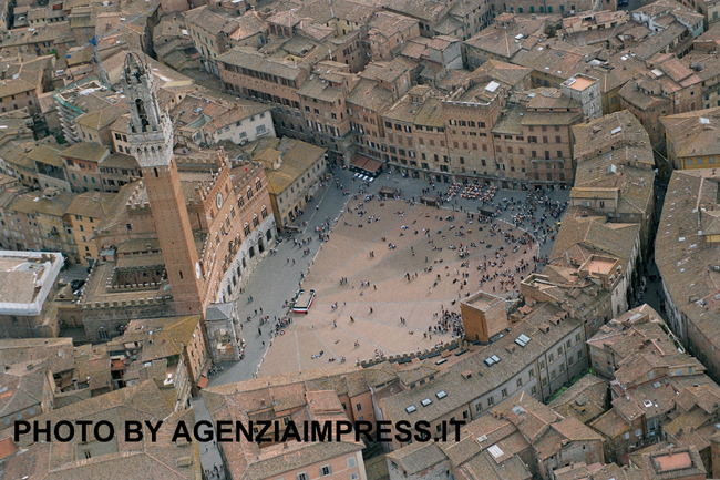 Segreti e storia di Siena si svelano al Salone degli Editori