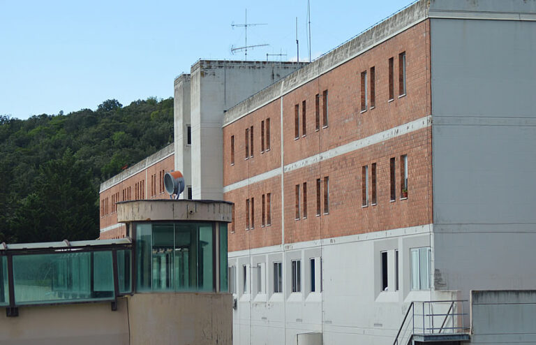 San Gimignano, due borse di studio pignorate ai detenuti. Il garante scrive a Nordio: “Fatto contrario alla Costituzione”