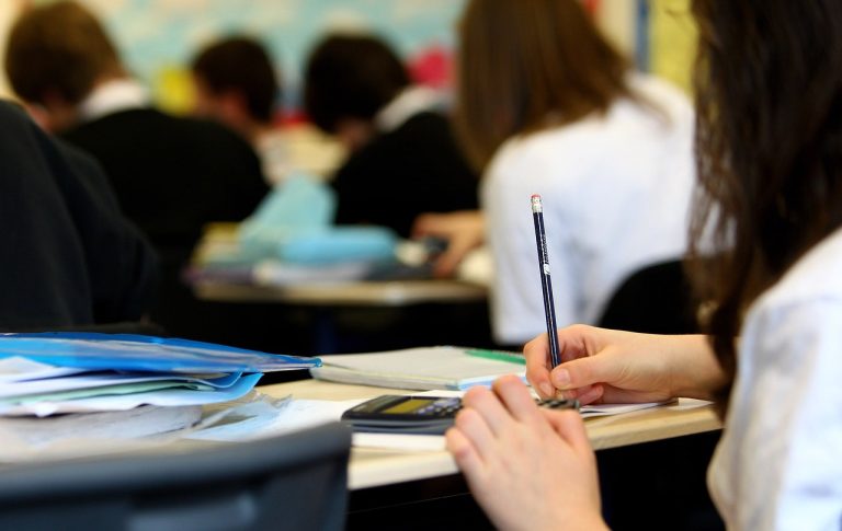 Tra i banchi di scuola 800 mila studenti senza cittadinanza italiana: in Toscana l’8,3%