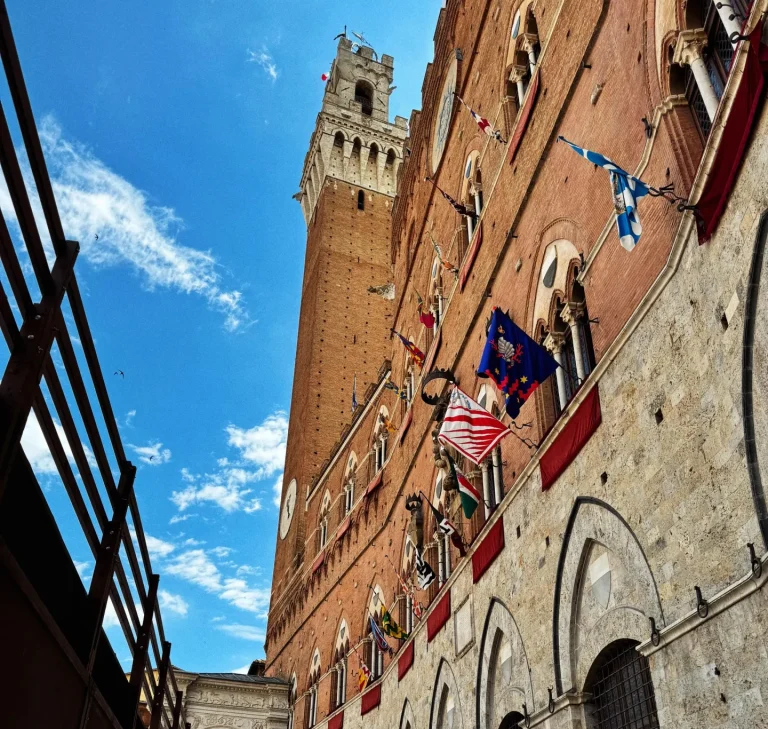 Palio di Siena. Le accoppiate della prima prova