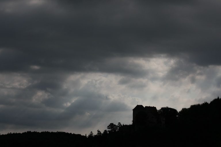 Il maltempo imperversa in Toscana: disagi sull’isola di Gorgona