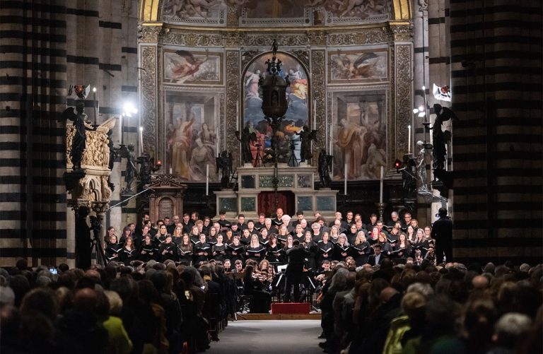 Il Coro della Cattedrale di Siena ‘Chigi Saracini’ canta il Natale: in Duomo il 23 dicembre