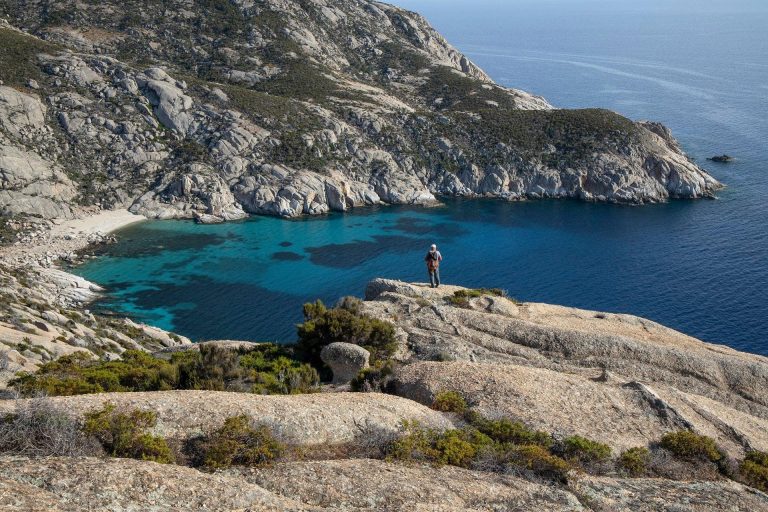 Montecristo, come visitare l’isola più inaccessibile del Mediterraneo. Il programma delle visite del 2025