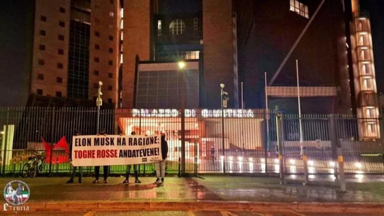 Perquisizioni nelle sedi neofasciste dopo gli striscioni a favore di Musk e contro le toghe rosse