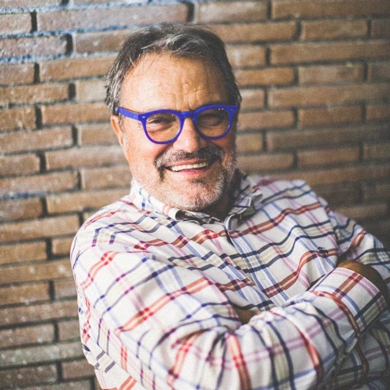 Oliviero Toscani ricoverato in gravi condizioni all’ospedale di Cecina