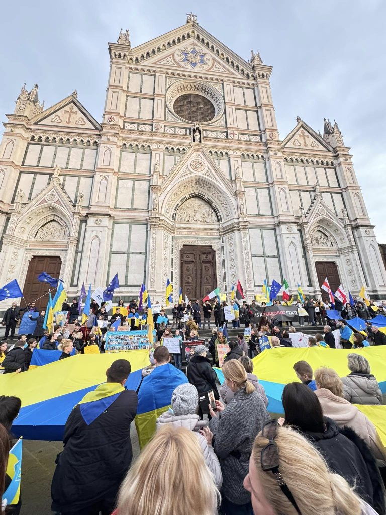 In piazza per la resistenza ucraina. A Firenze manifestazione a 3 anni dall’aggressione russa